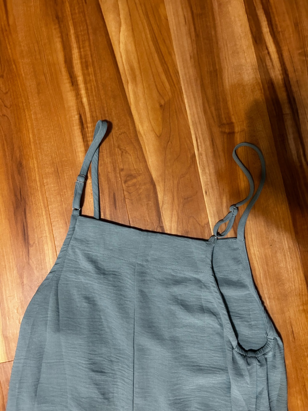 Wide leg romper jumper Sage Green Sleeveless size small - Picture 8 of 8